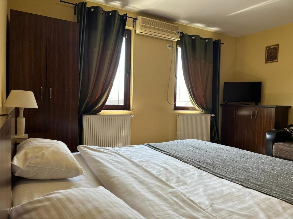 La O Barfa Appartement Ploieşti Buitenkant foto