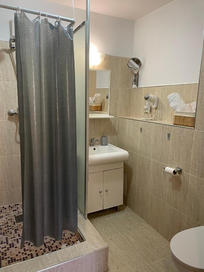 La O Barfa Appartement Ploieşti Buitenkant foto