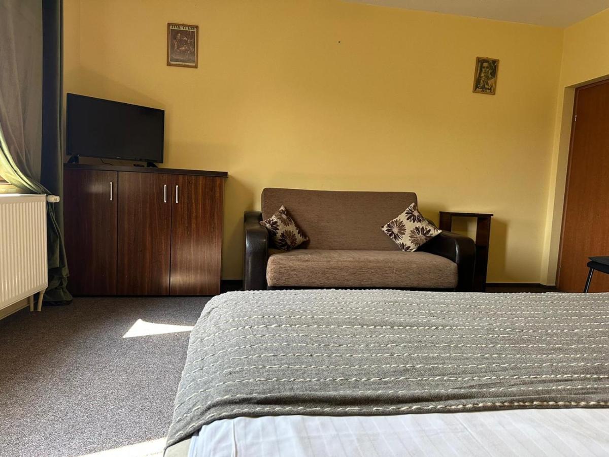 La O Barfa Appartement Ploieşti Buitenkant foto