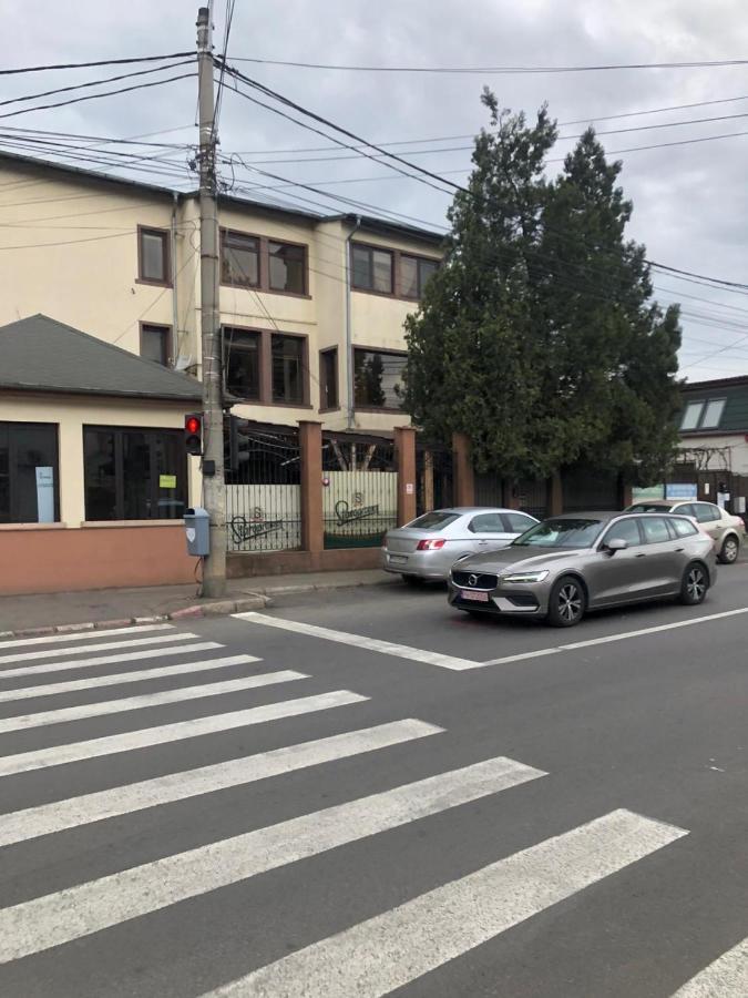 La O Barfa Appartement Ploieşti Buitenkant foto