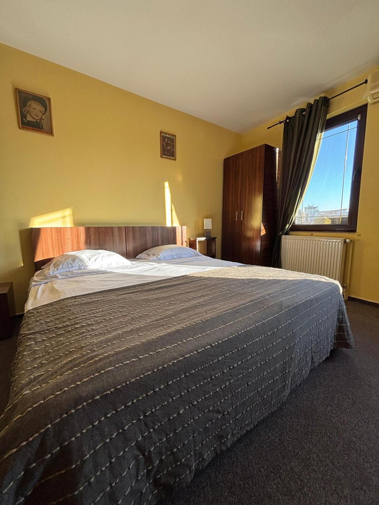 La O Barfa Appartement Ploieşti Buitenkant foto